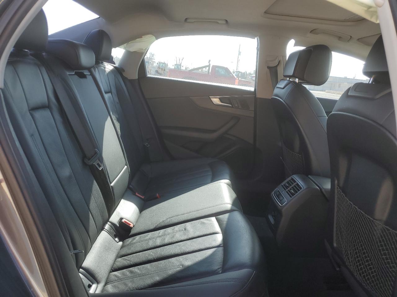 2017 Audi A4 - Image 10