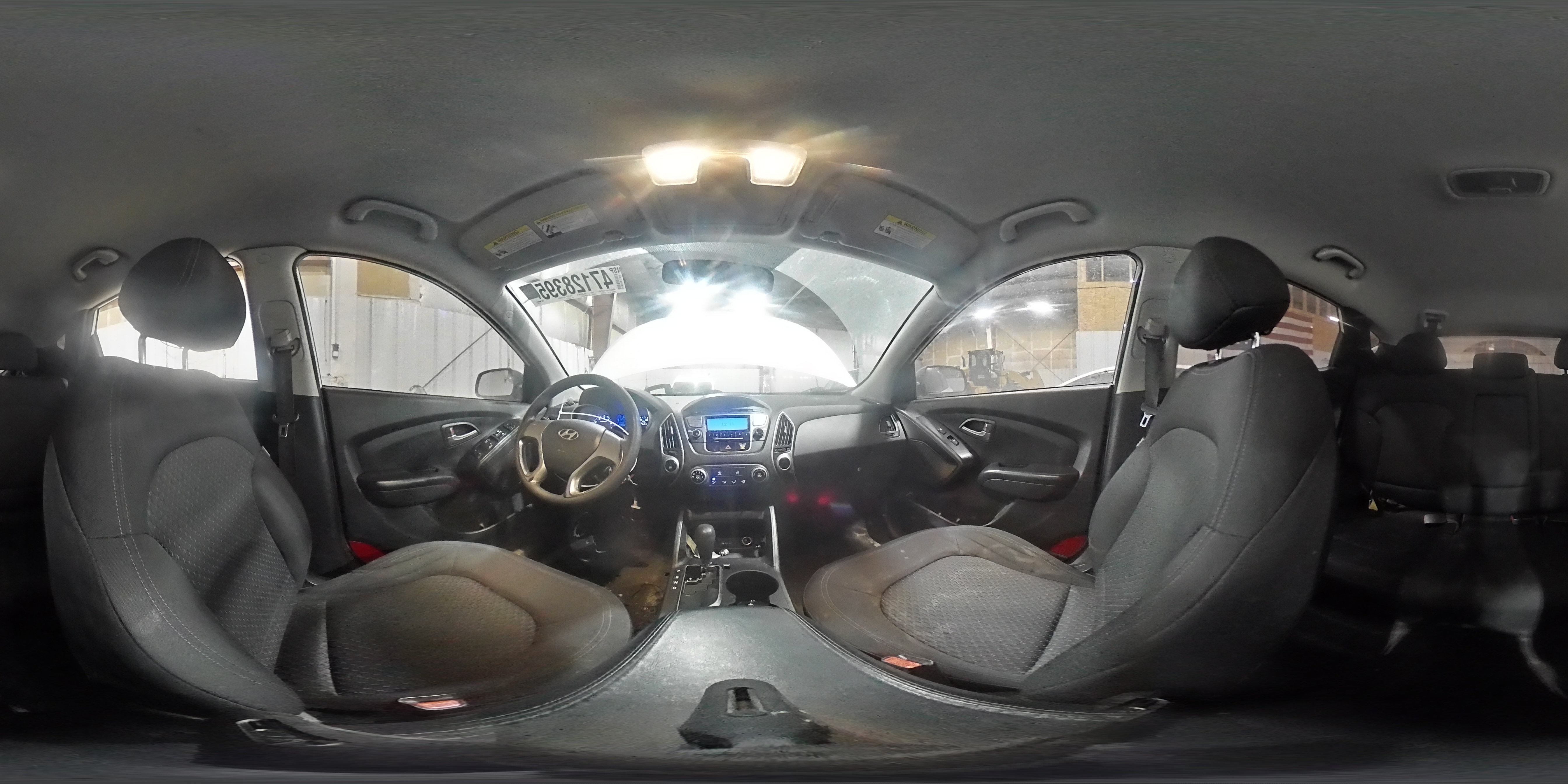 2010 Hyundai Tucson - Image 14