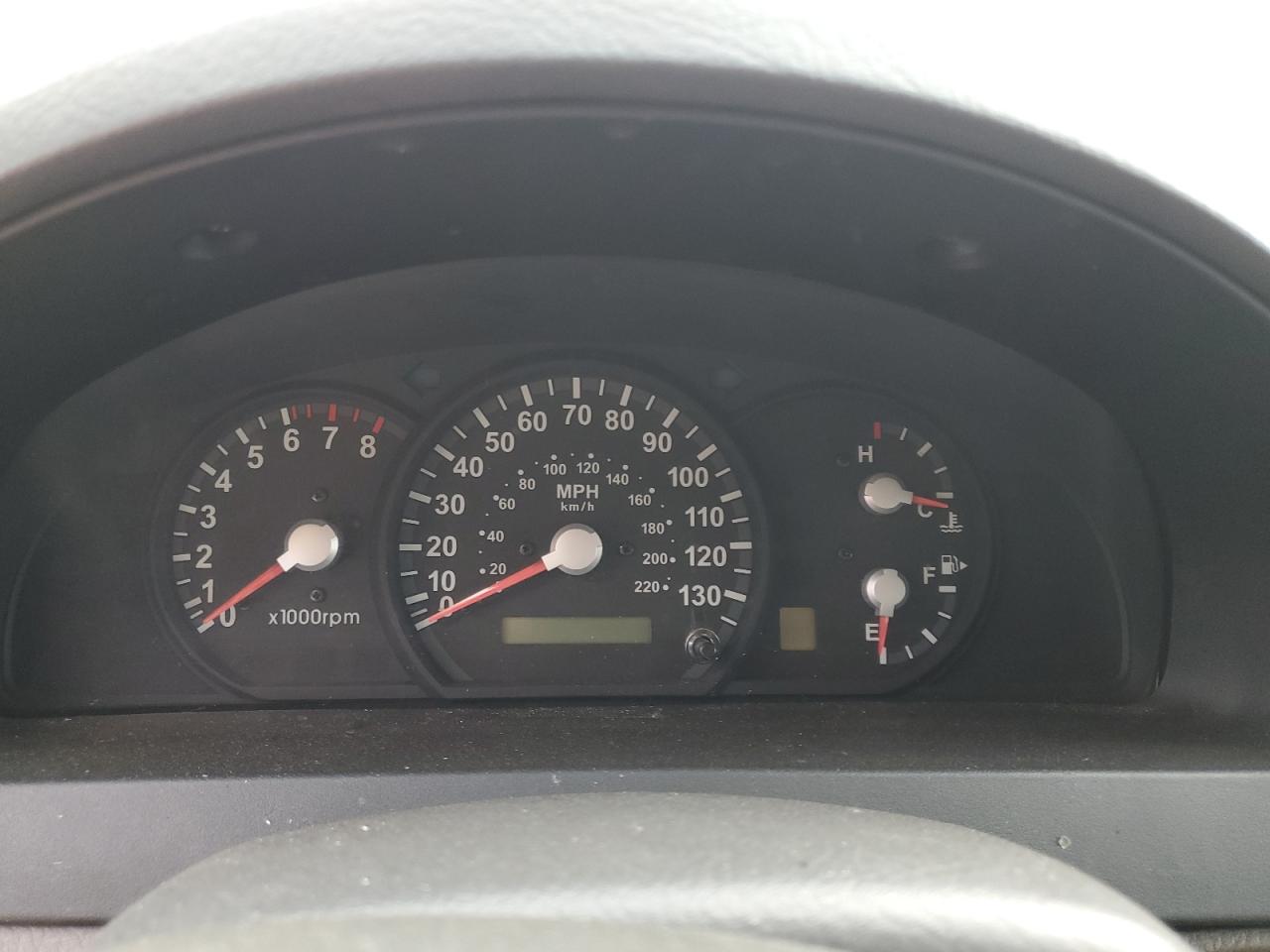 2006 Kia Sorento - Image 9