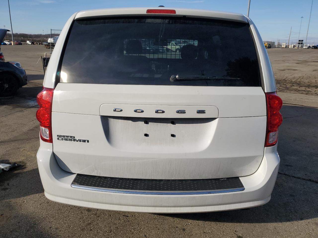 2020 Dodge Caravan - Image 6