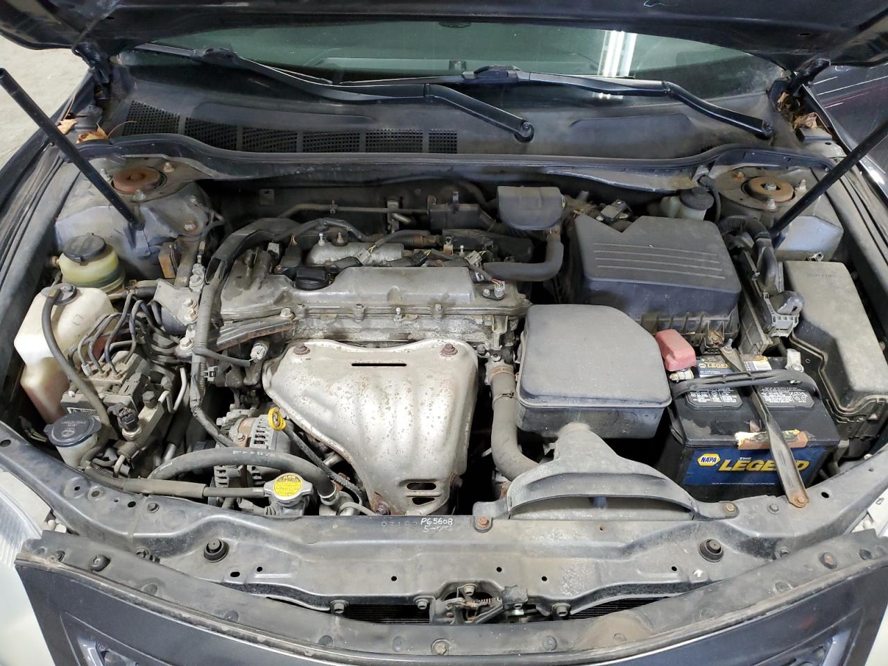2010 Toyota Camry - Image 11