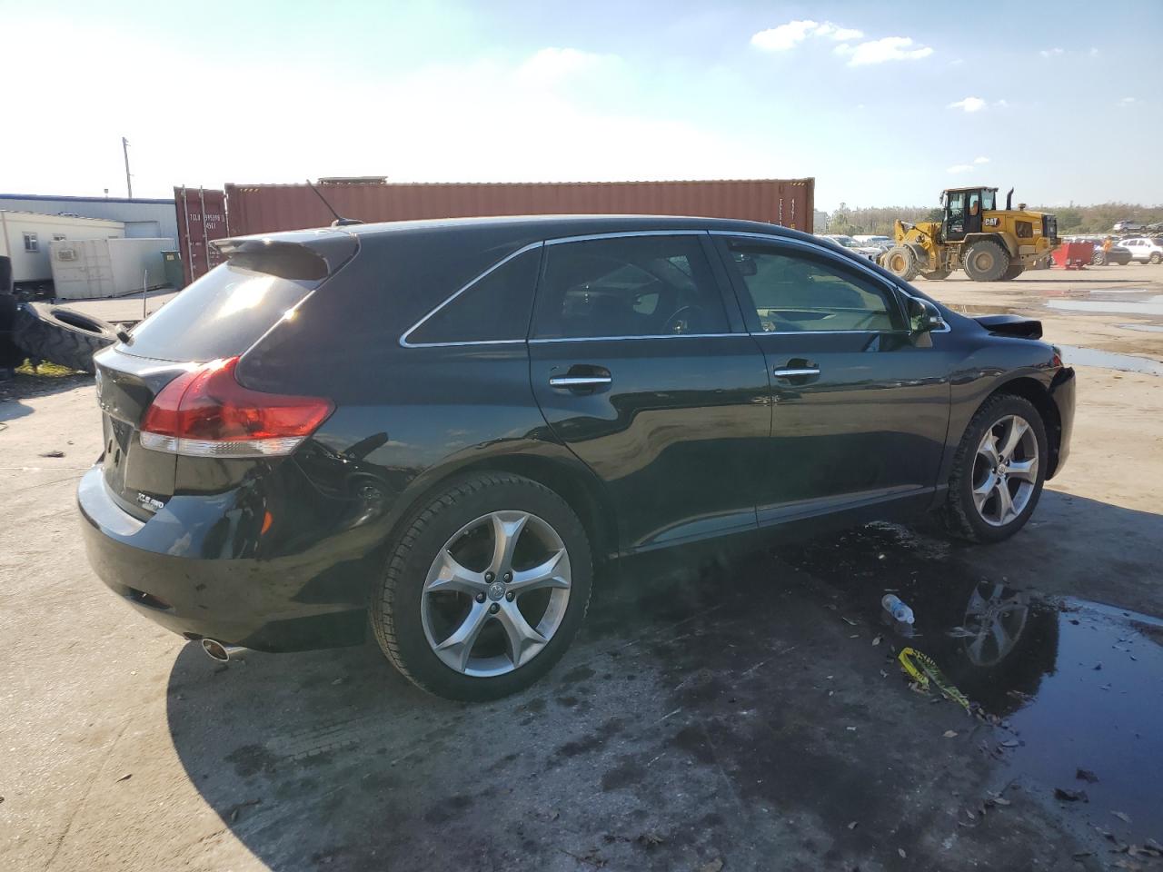 2015 Toyota Venza - Image 3