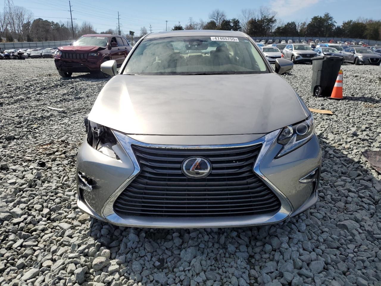 2018 Lexus ES - Image 5
