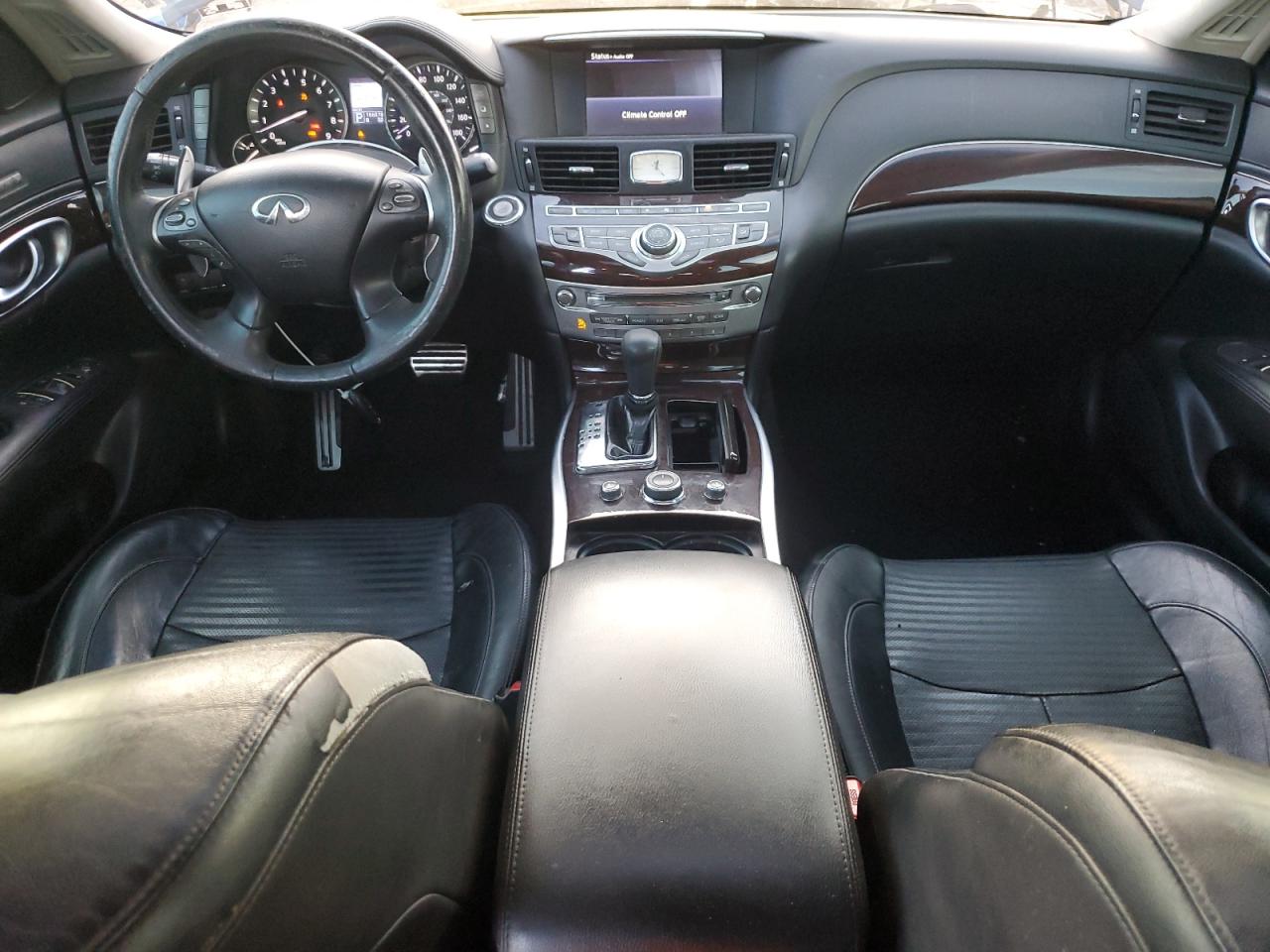 2012 Infiniti M - Image 8