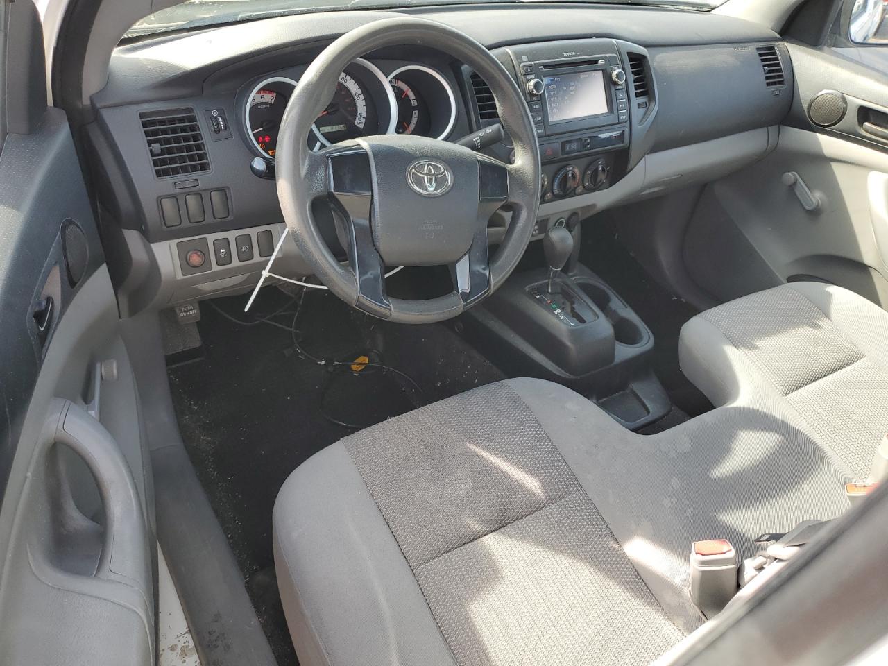 2013 Toyota Tacoma - Image 8