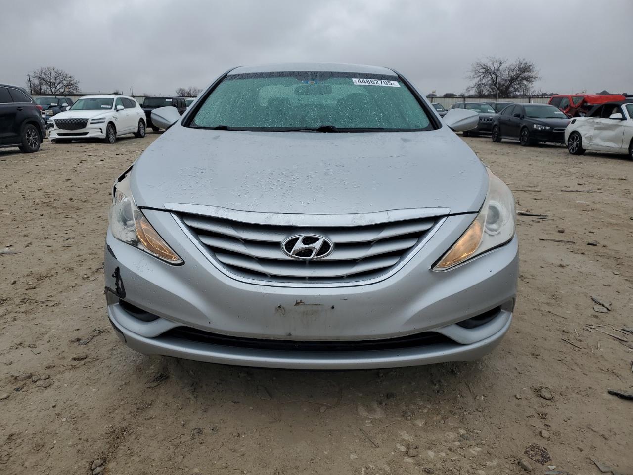 2011 Hyundai Sonata - Image 5