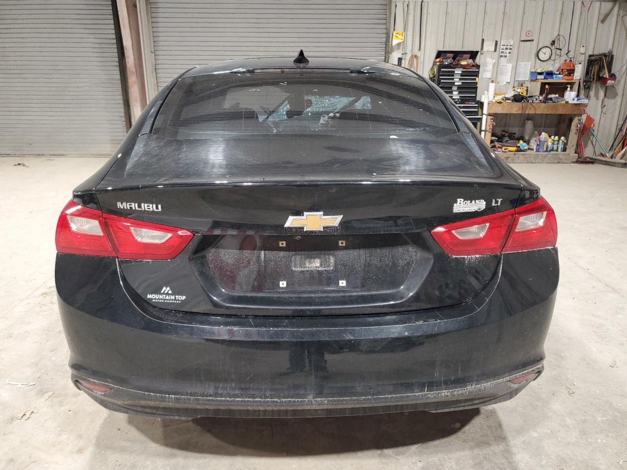 2017 Chevrolet Malibu - Image 6