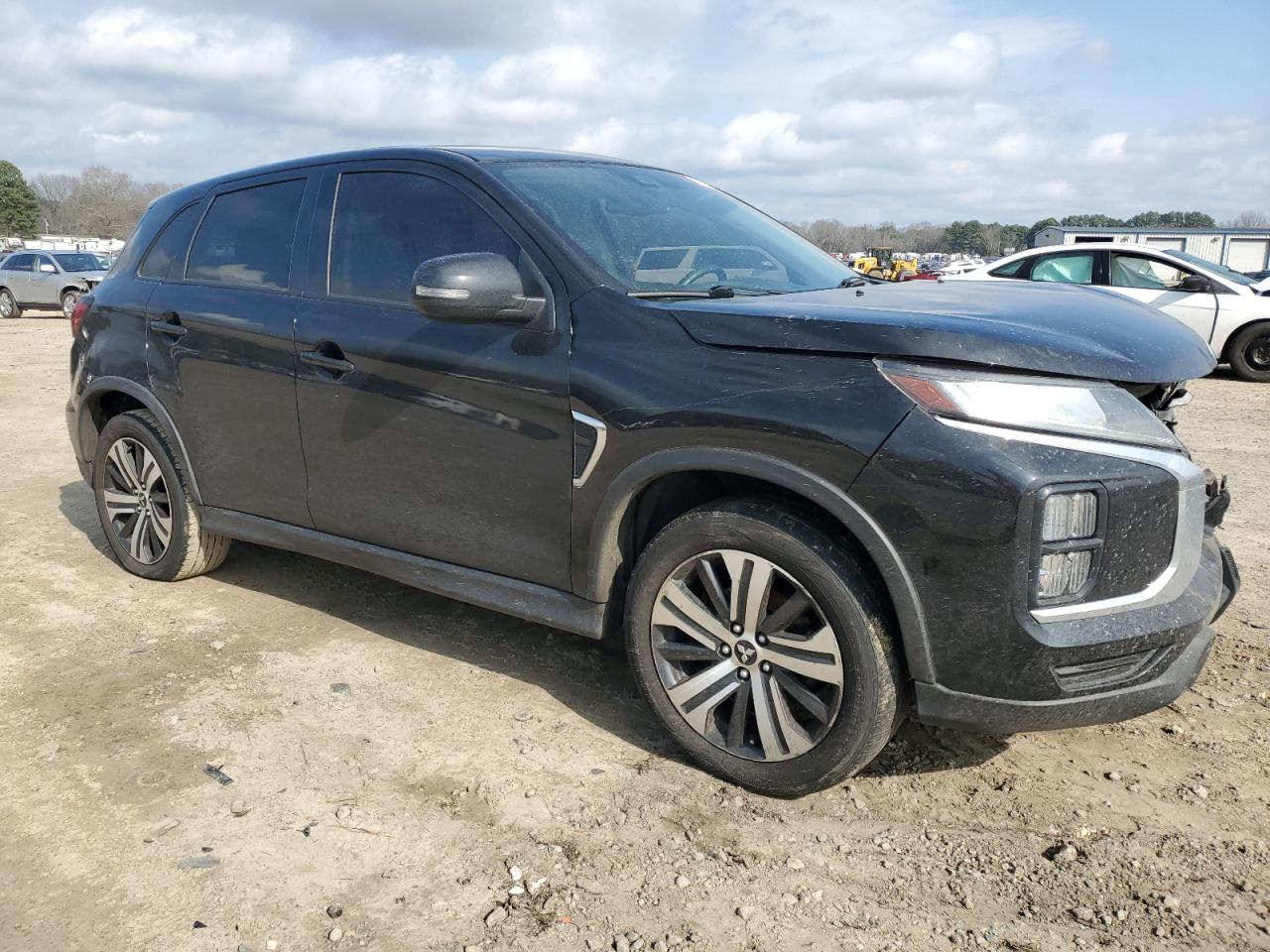 2021 Mitsubishi Outlander - Image 4