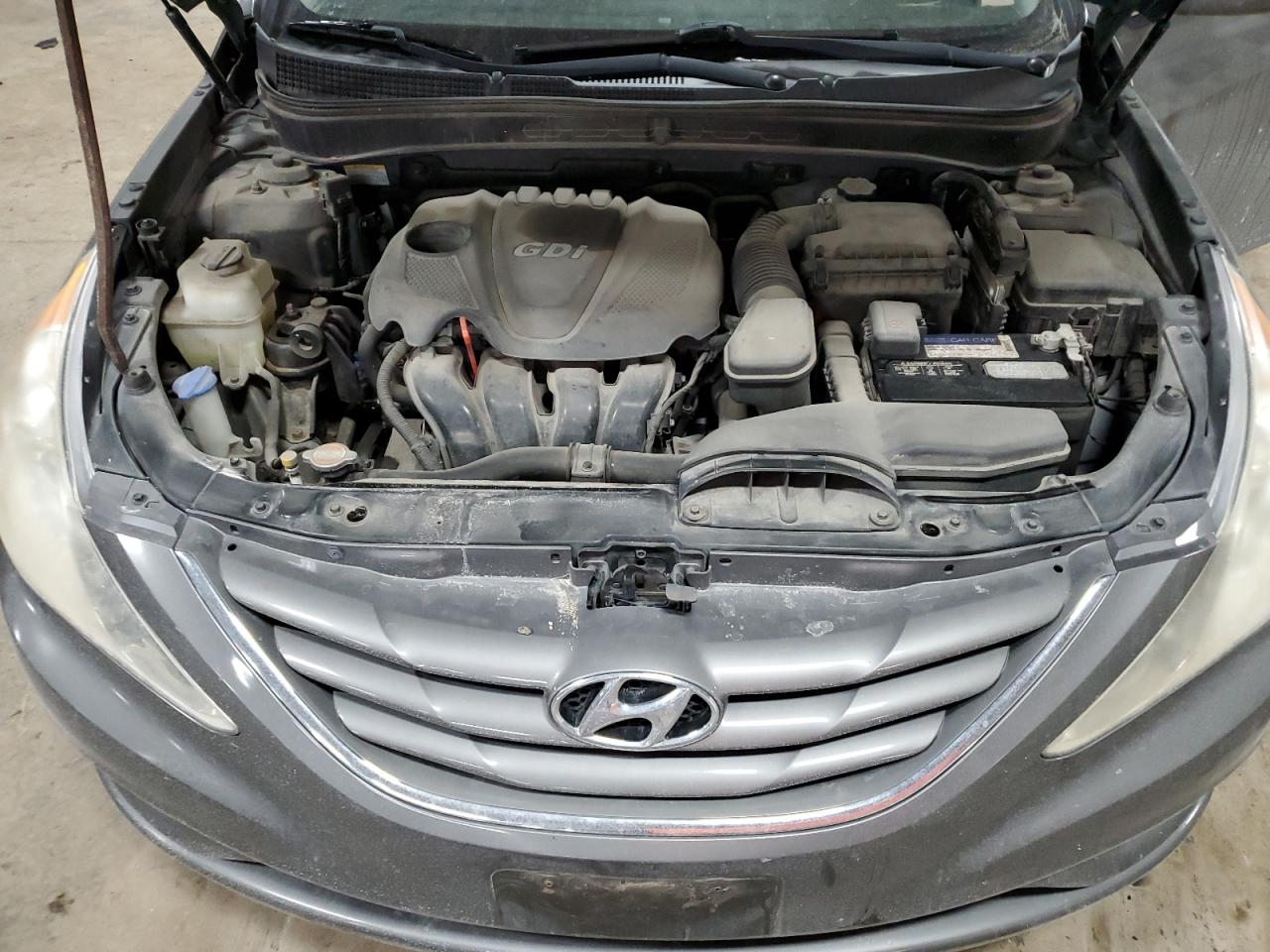 2011 Hyundai Sonata - Image 11