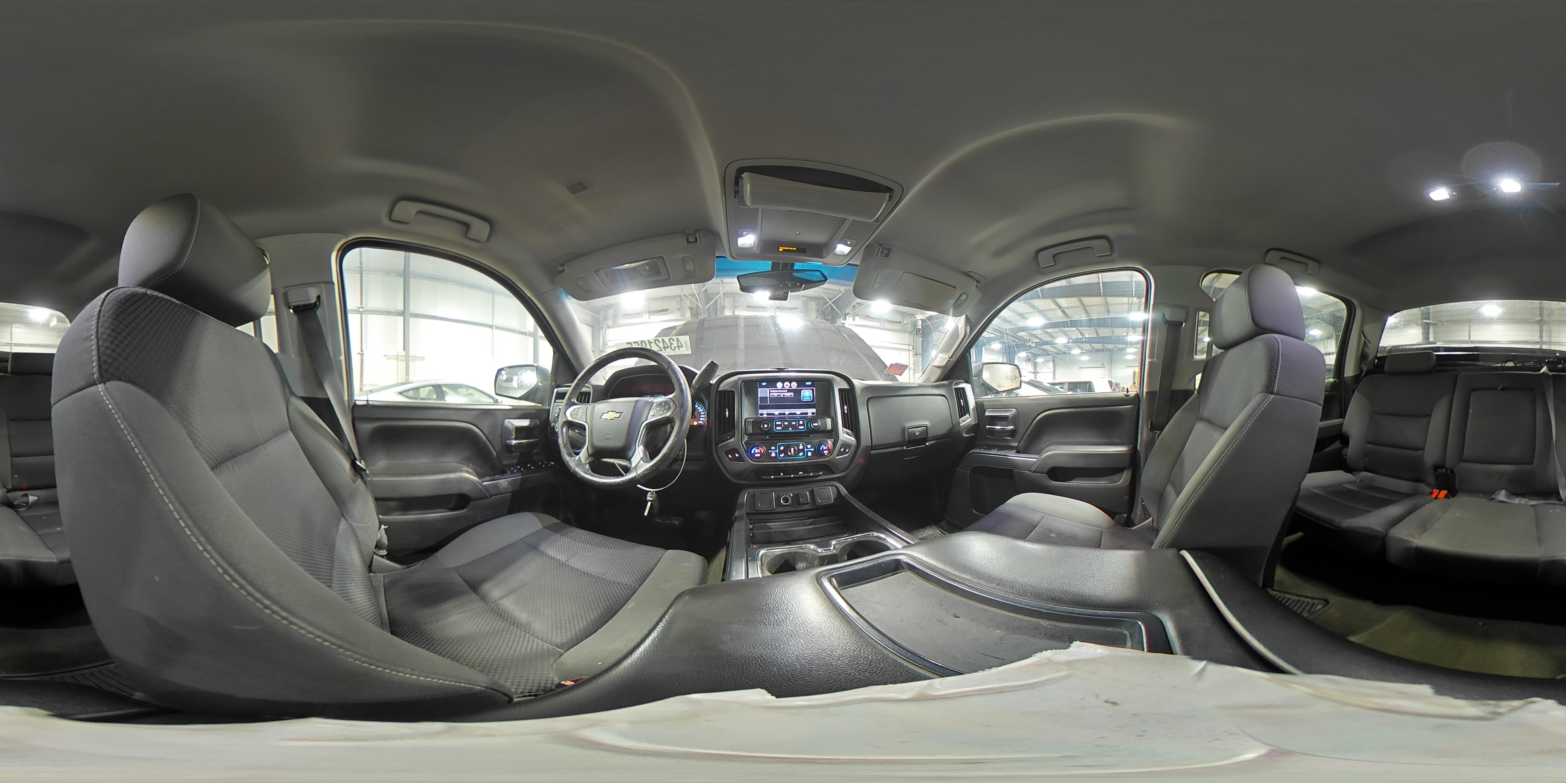 2014 Chevrolet Silverado - Image 15