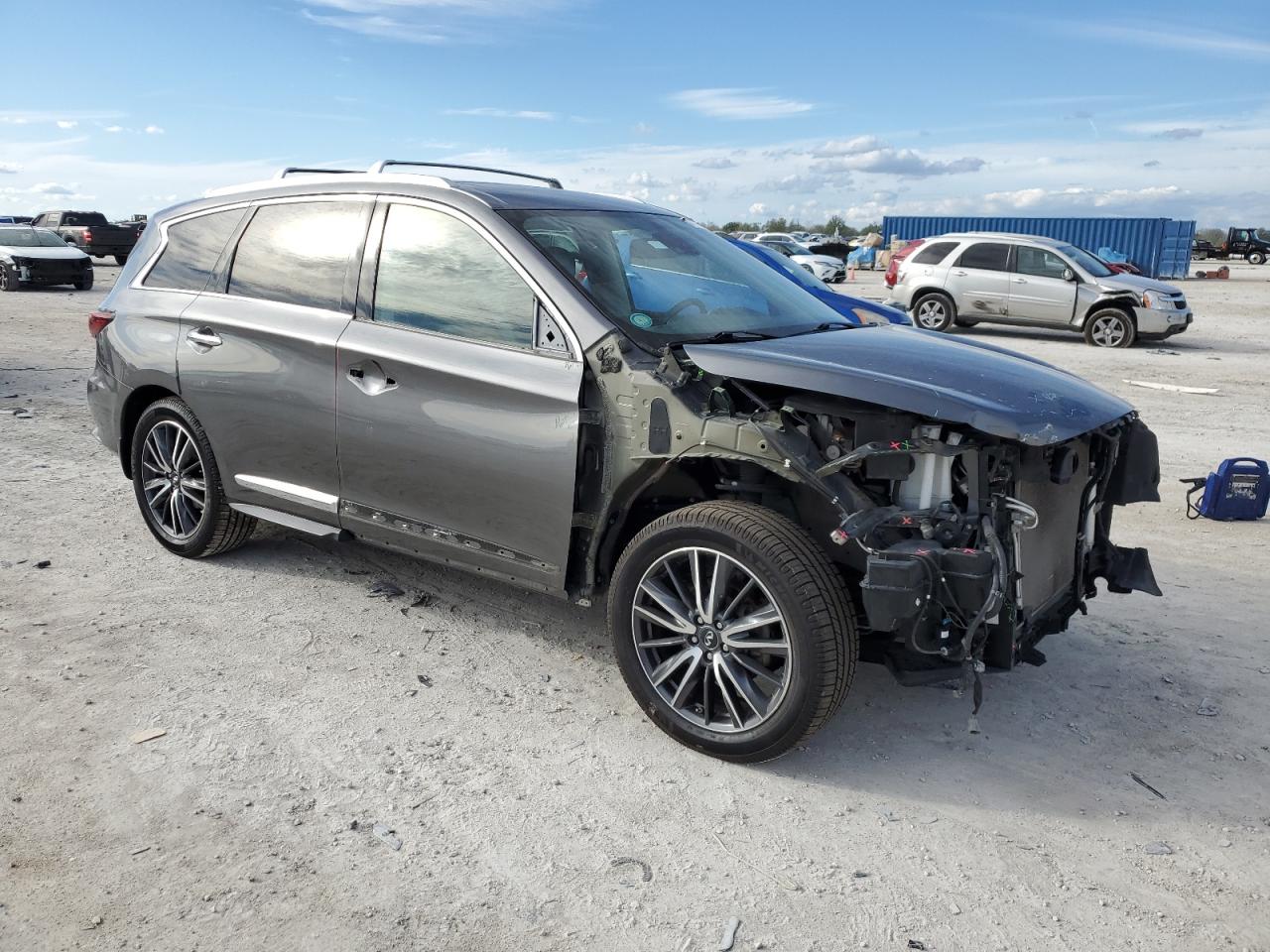 2017 Infiniti QX60 - Image 4