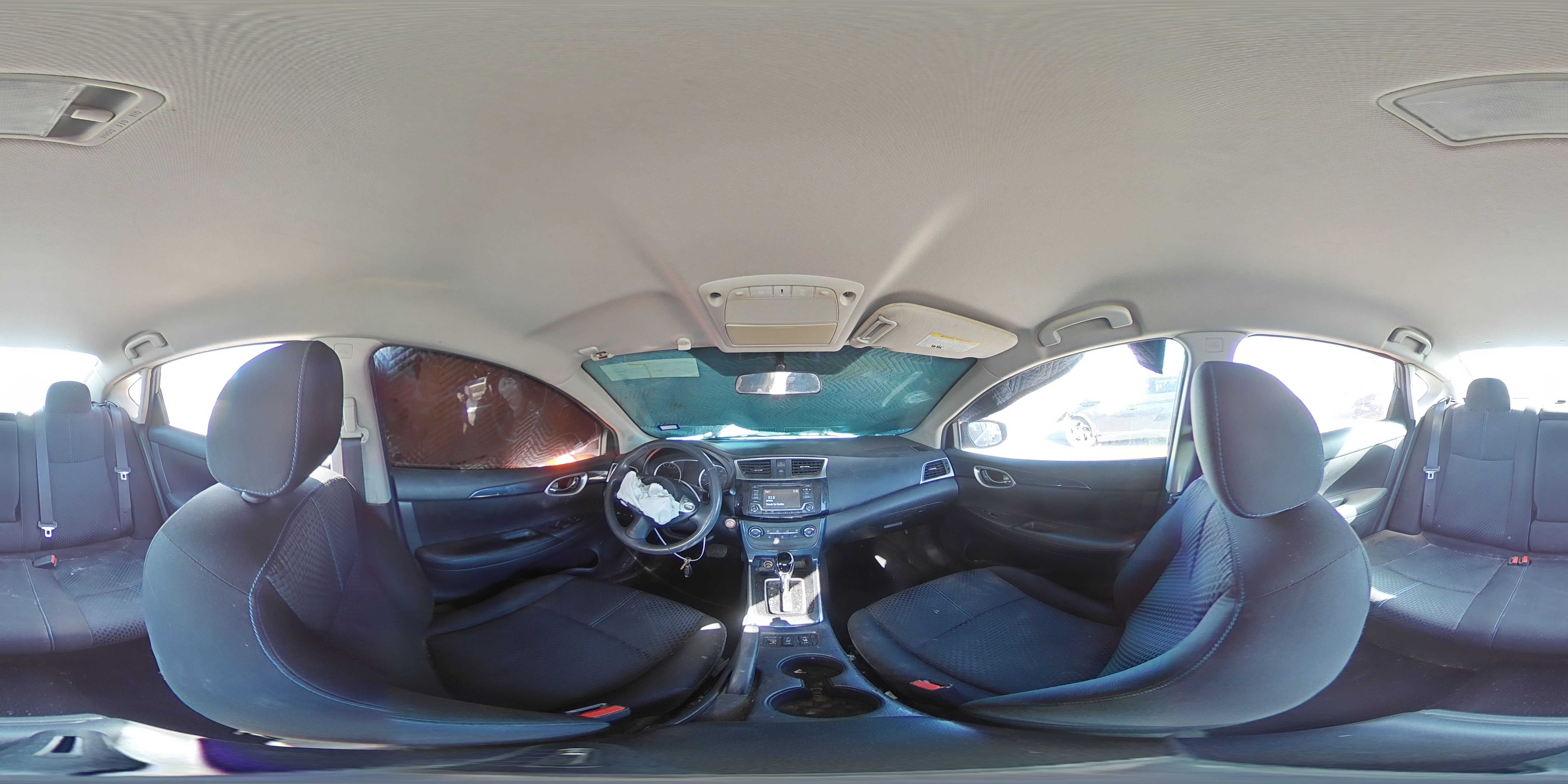 2016 Nissan Sentra - Image 13