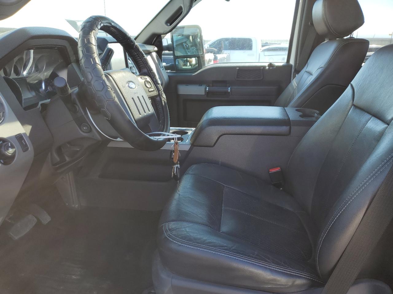 2014 Ford F350 - Image 7