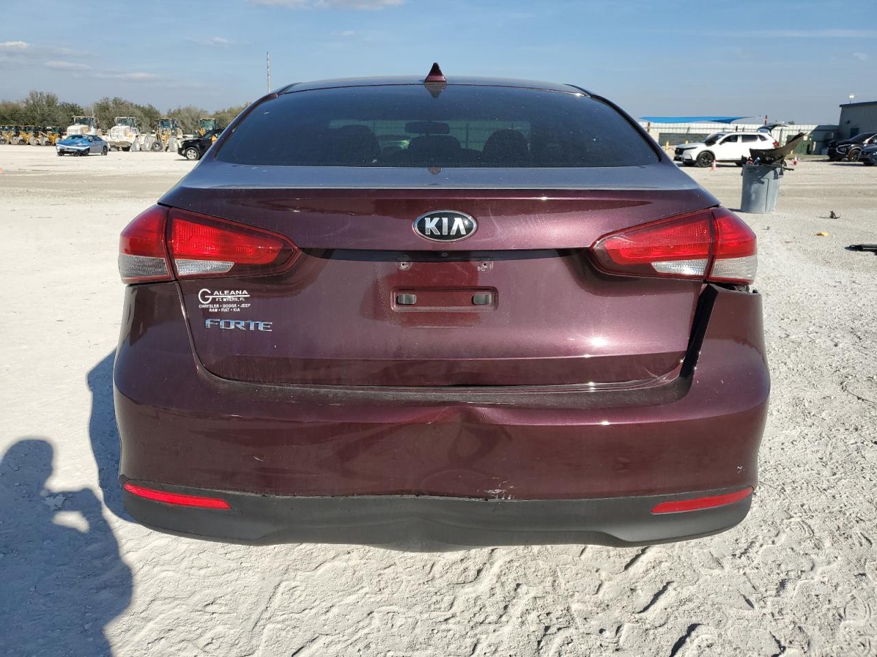 2018 Kia Forte - Image 6