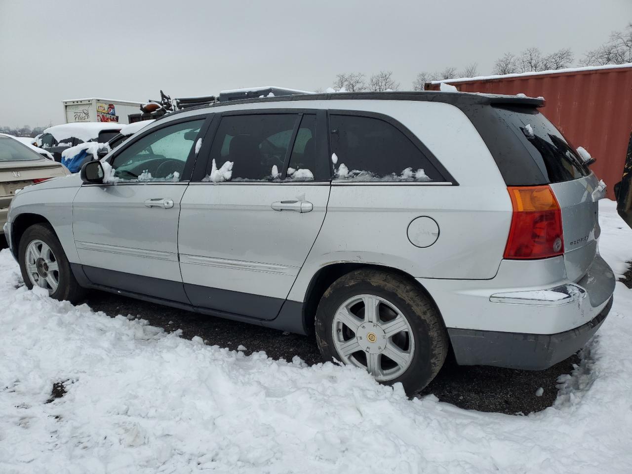 2004 Chrysler Pacifica - Image 2