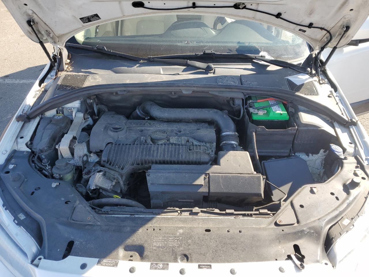 2016 Volvo XC70 - Image 11