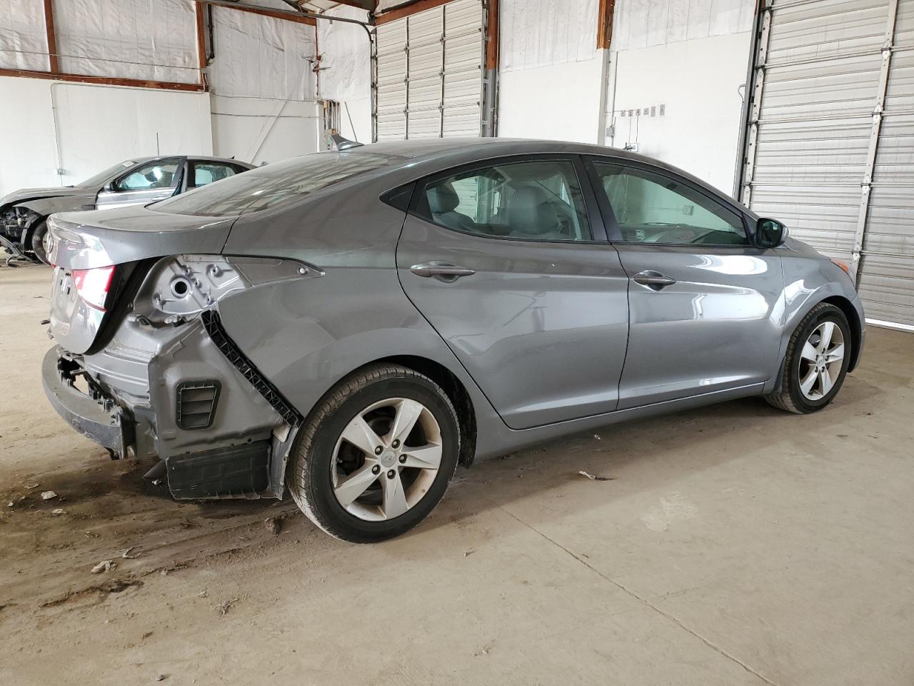2013 Hyundai Elantra - Image 3
