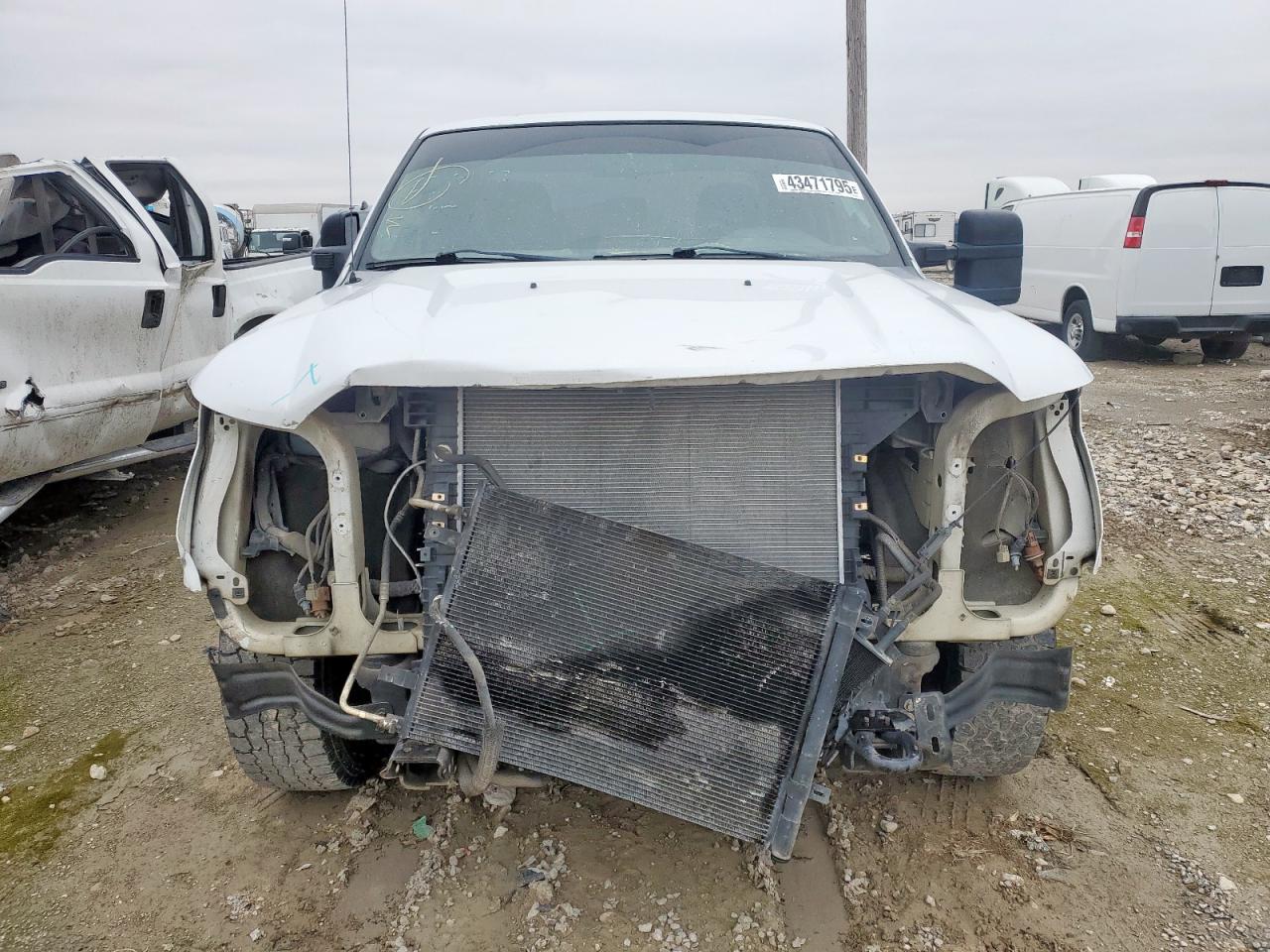 2012 Ford F250 - Image 5