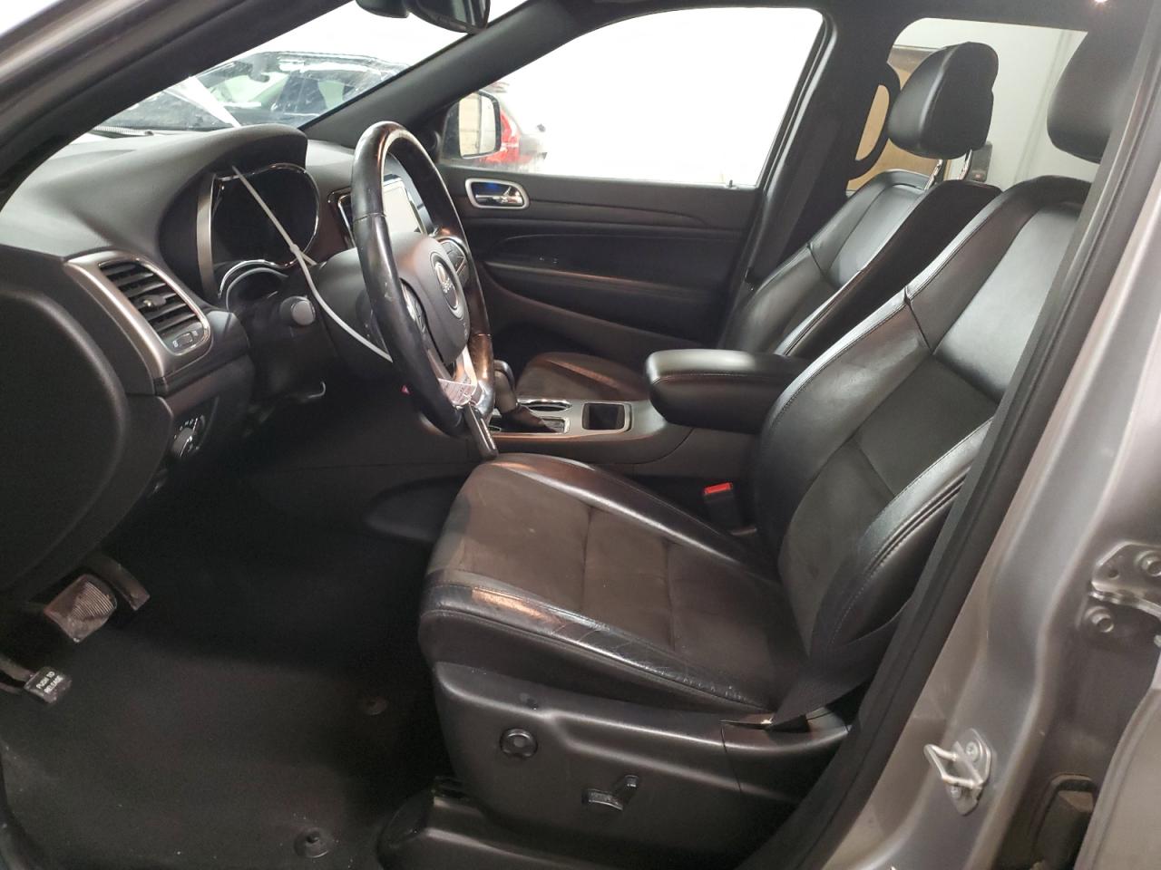 2020 Jeep Grand Cherokee - Image 7