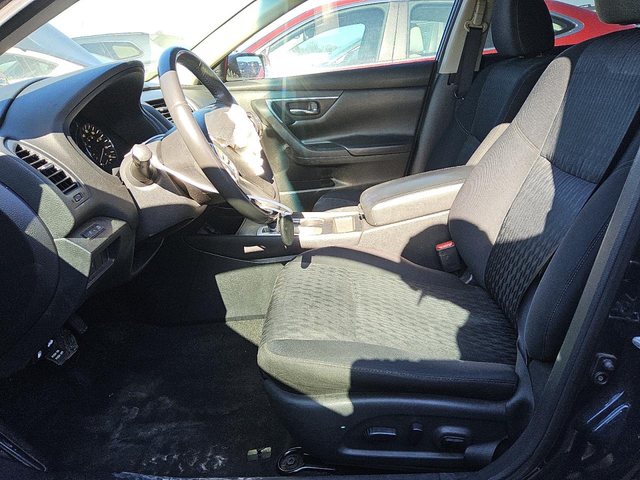 2017 Nissan Altima - Image 7