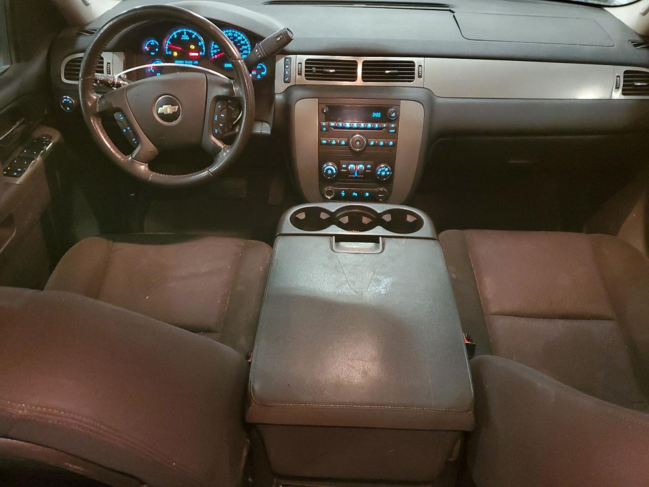 2010 Chevrolet Tahoe - Image 8