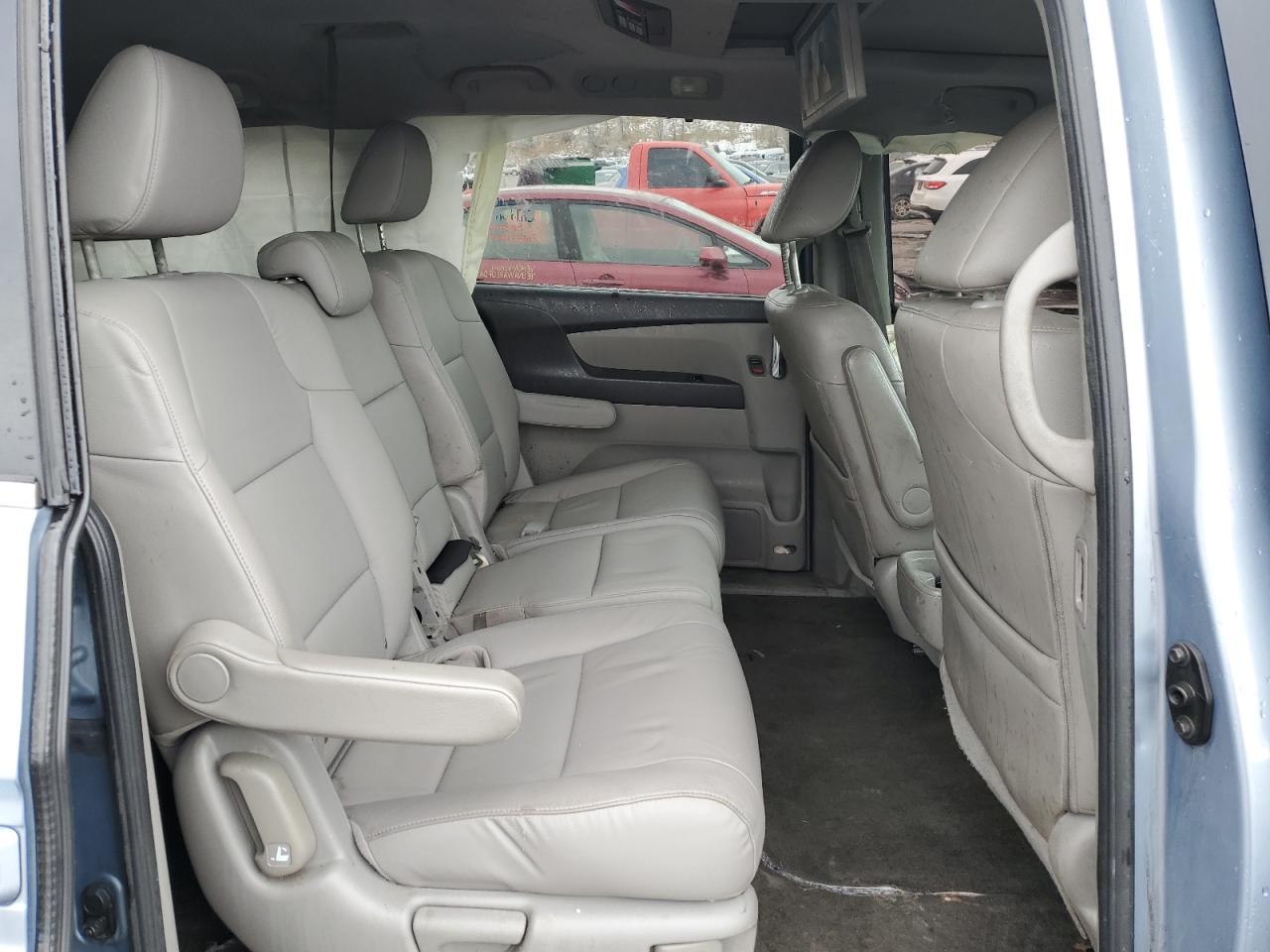2014 Honda Odyssey - Image 11