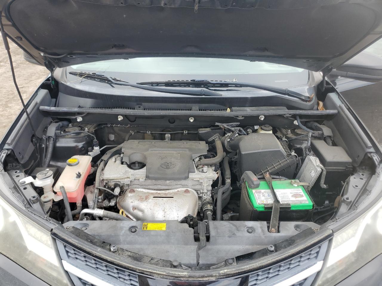 2015 Toyota RAV 4 - Image 12