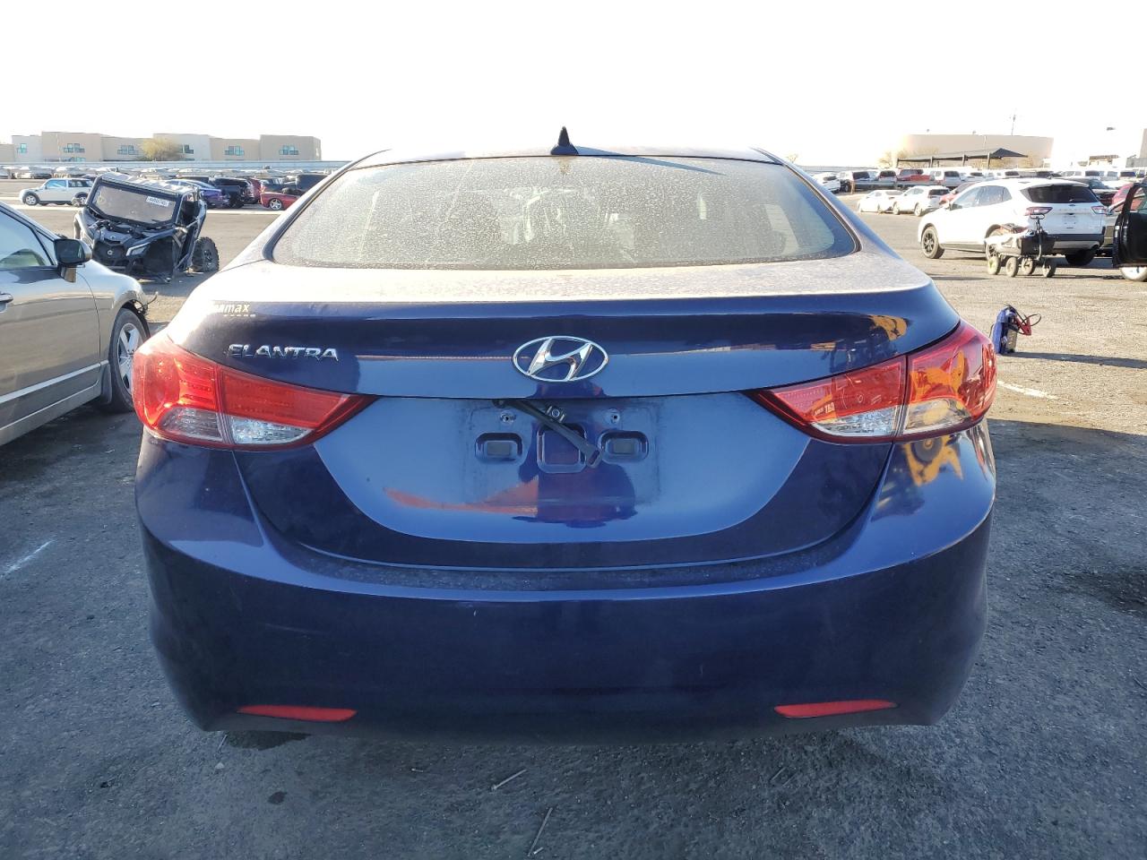 2013 Hyundai Elantra - Image 6