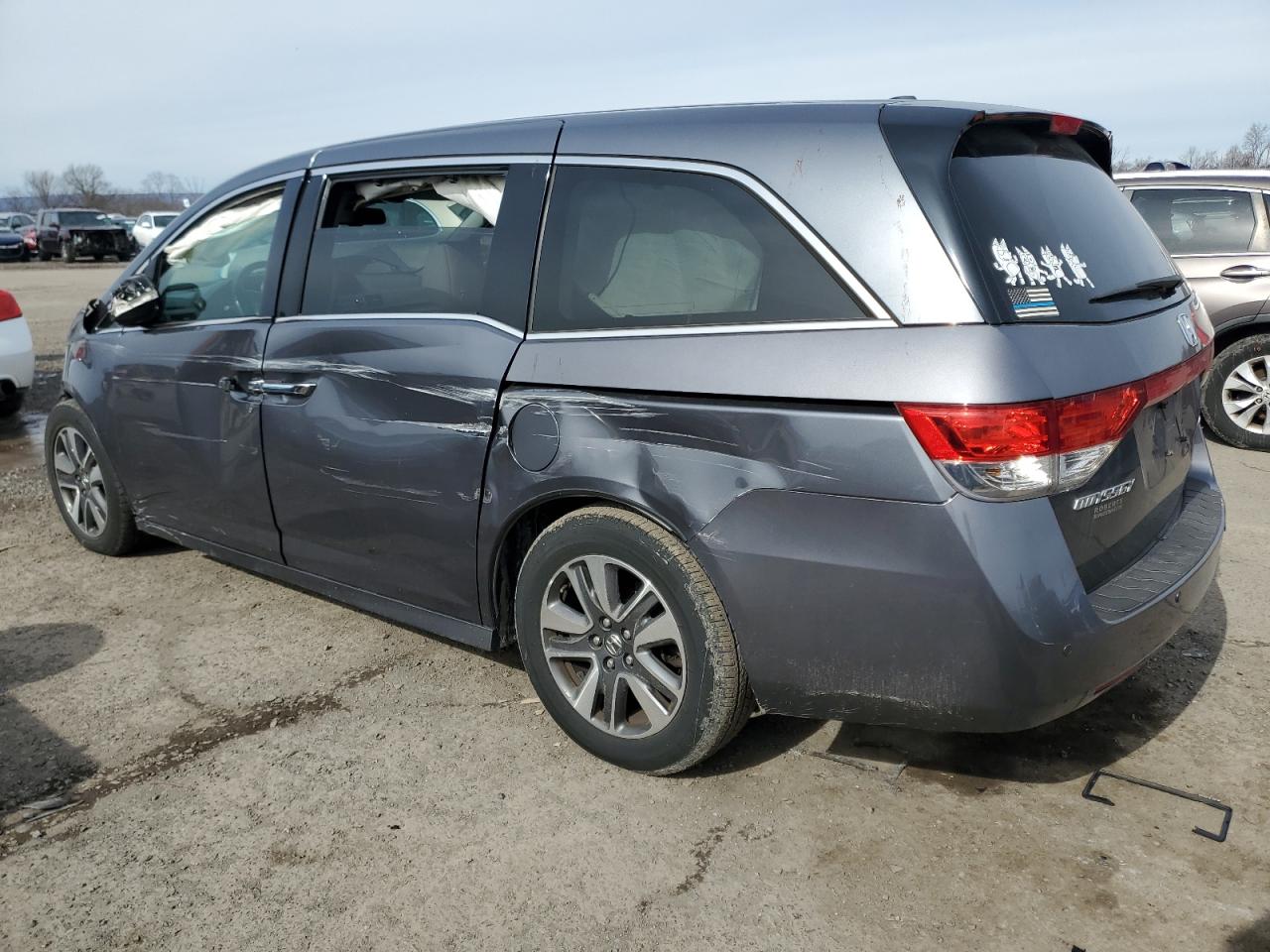 2014 Honda Odyssey - Image 2