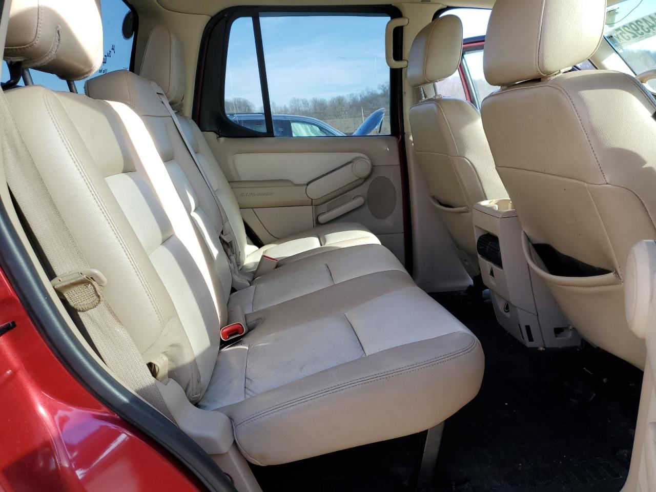 2007 Ford Explorer - Image 11