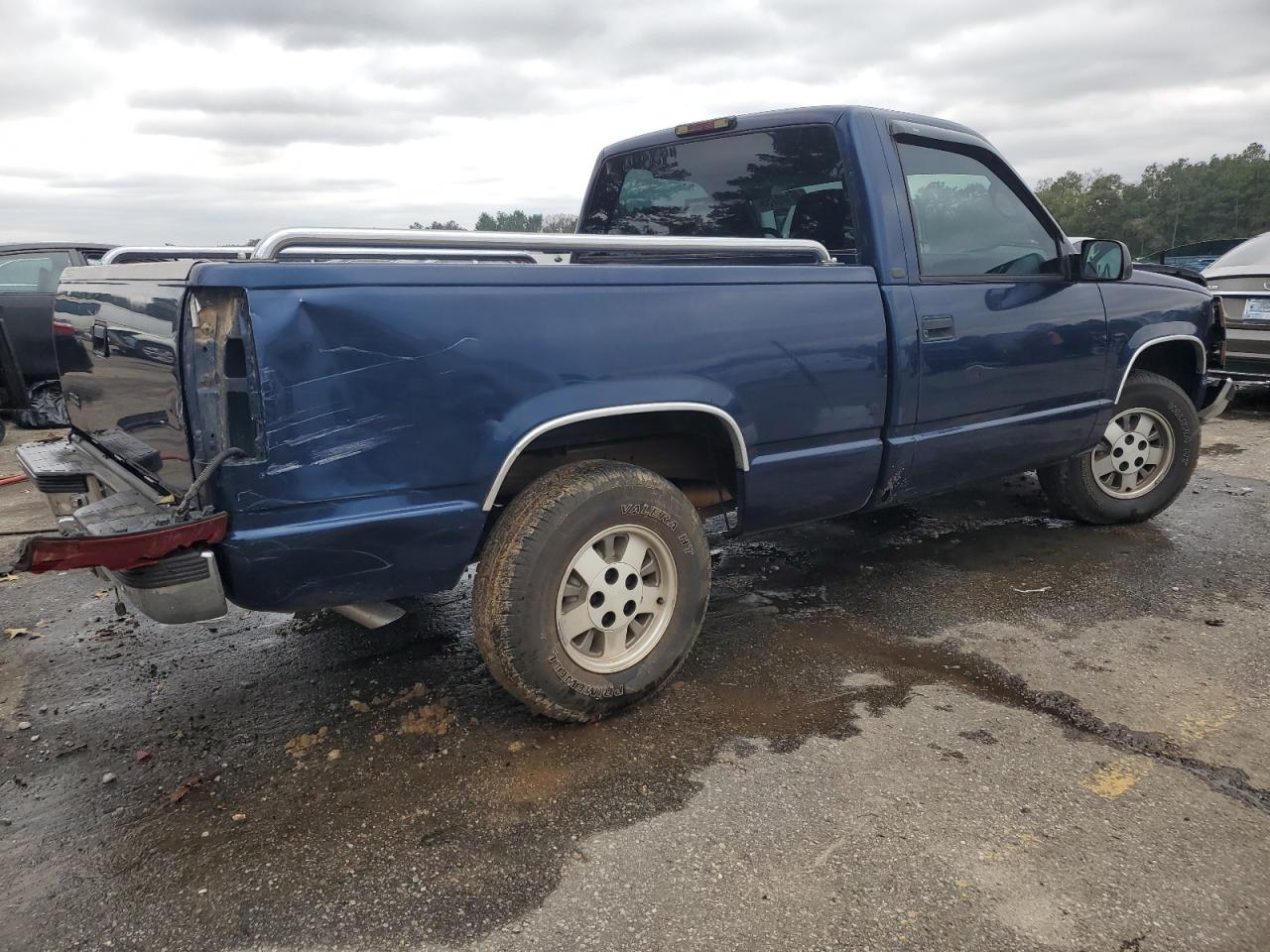 1995 Chevrolet GMT-400 - Image 3