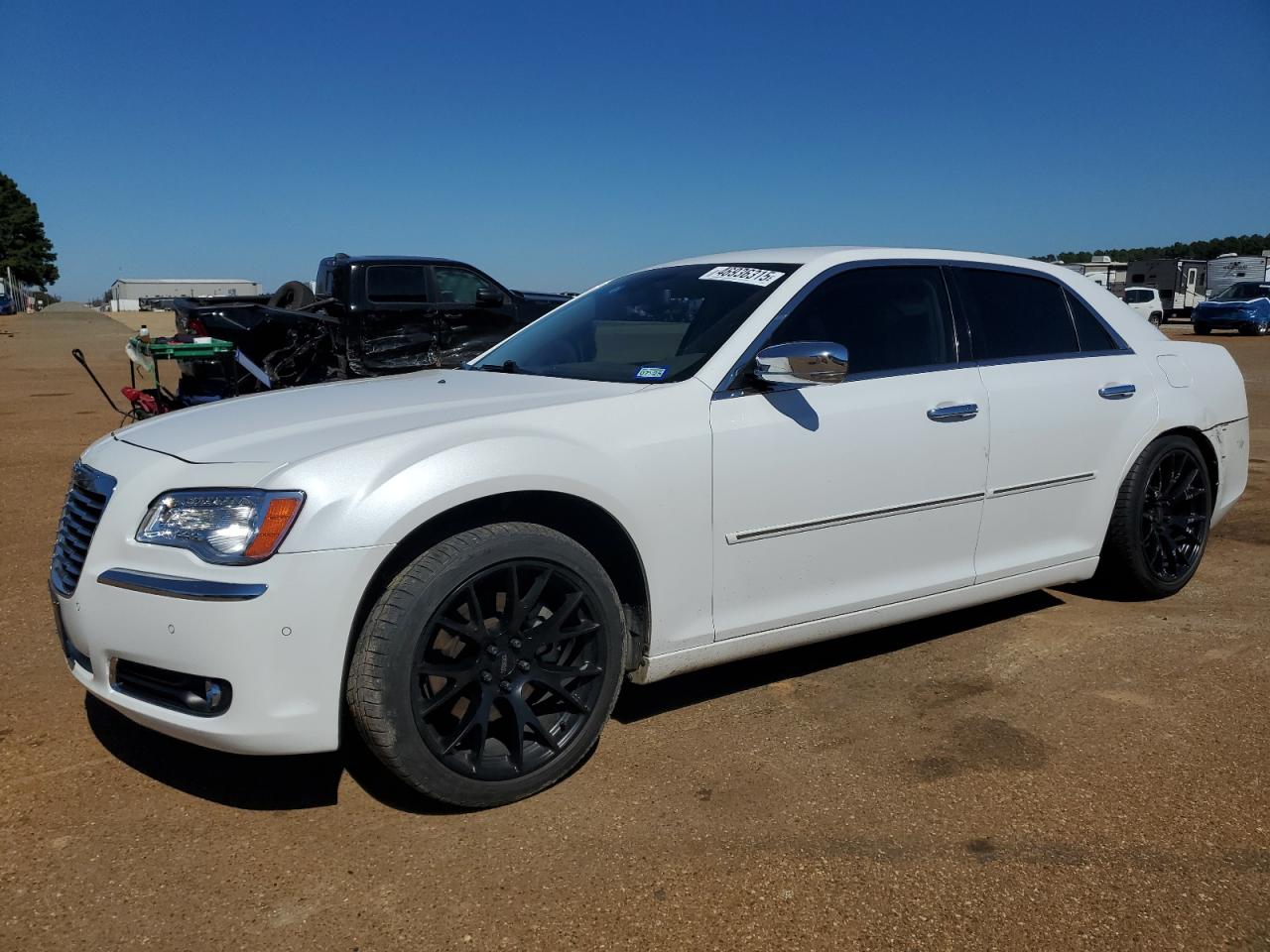 2013 Chrysler 300C for Sale in Longview, TX - Rear End