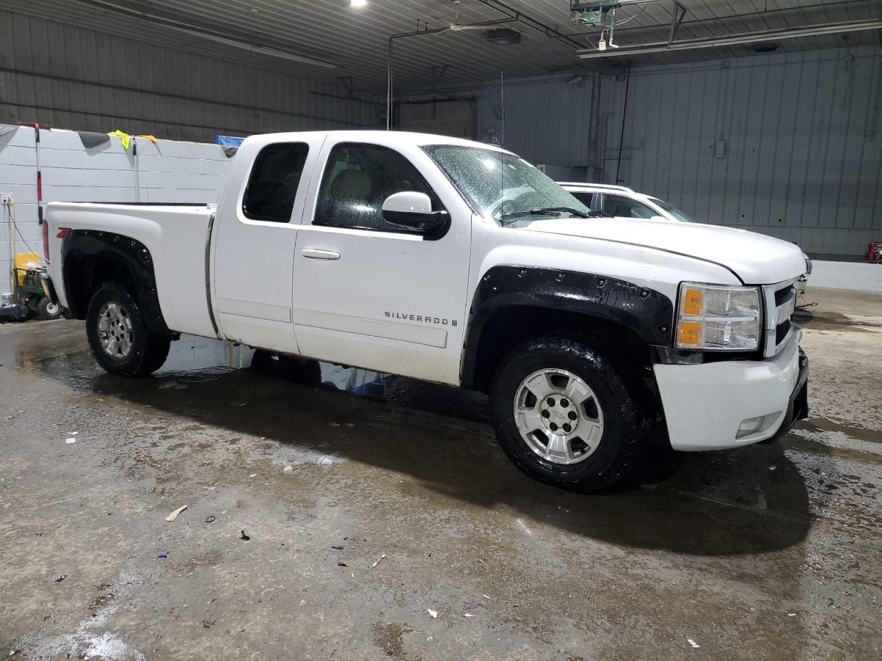 2008 Chevrolet Silverado - Image 4