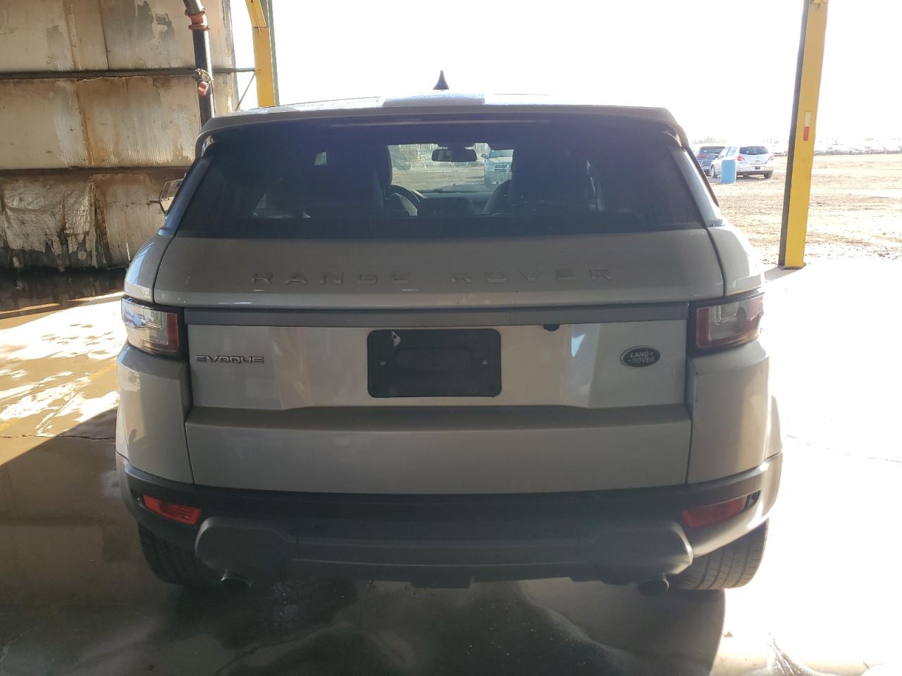2017 Land Rover Range Rover - Image 6