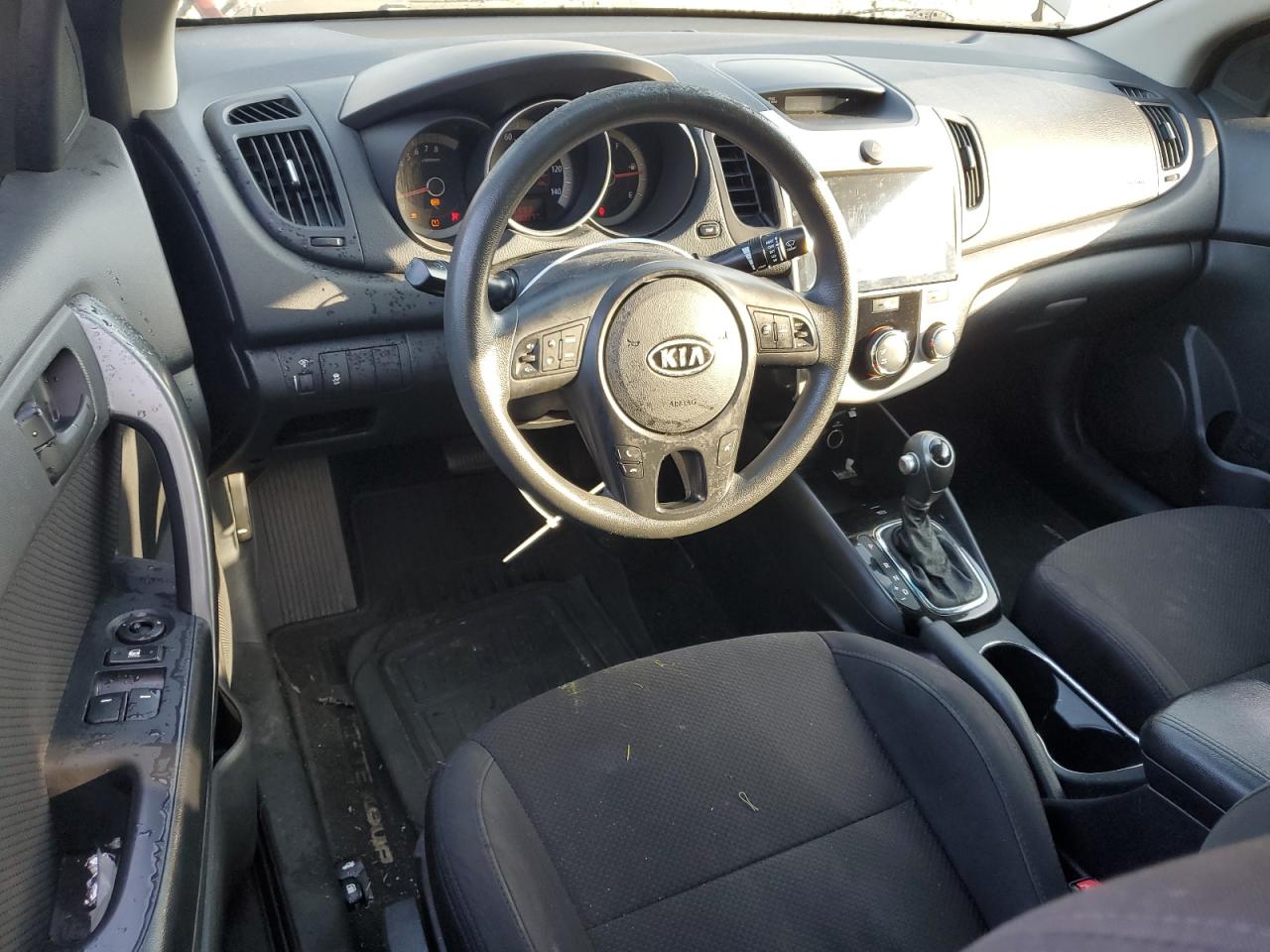 2012 Kia Forte - Image 8