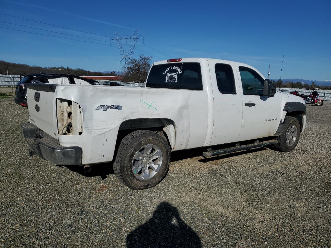 2010 Chevrolet Silverado - Image 3