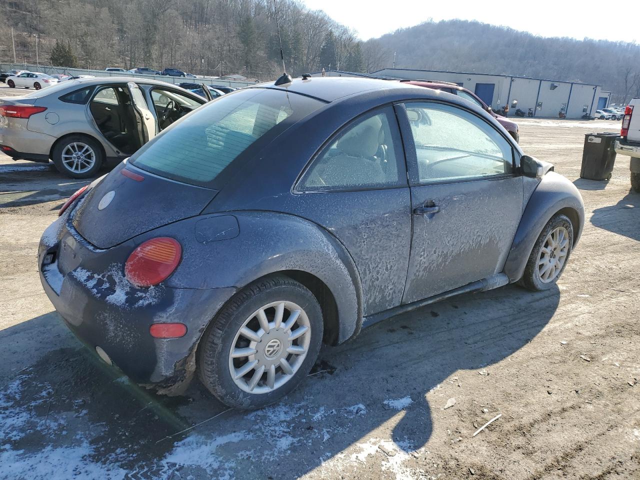 2005 Volkswagen Beetle - Image 3