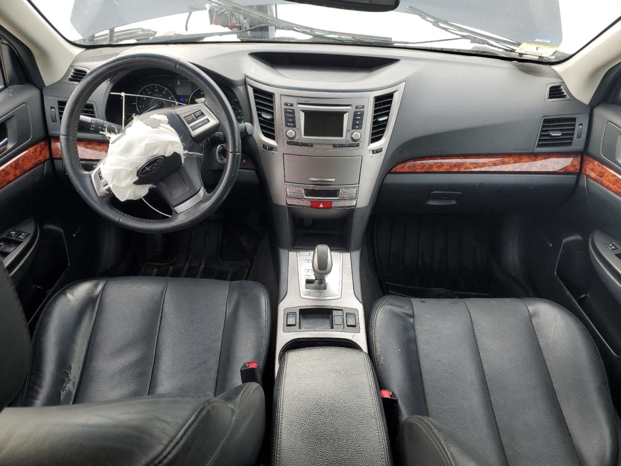 2012 Subaru Outback - Image 8