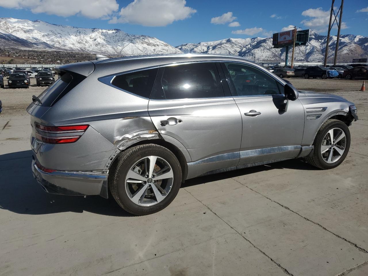2023 Genesis GV80 - Image 3