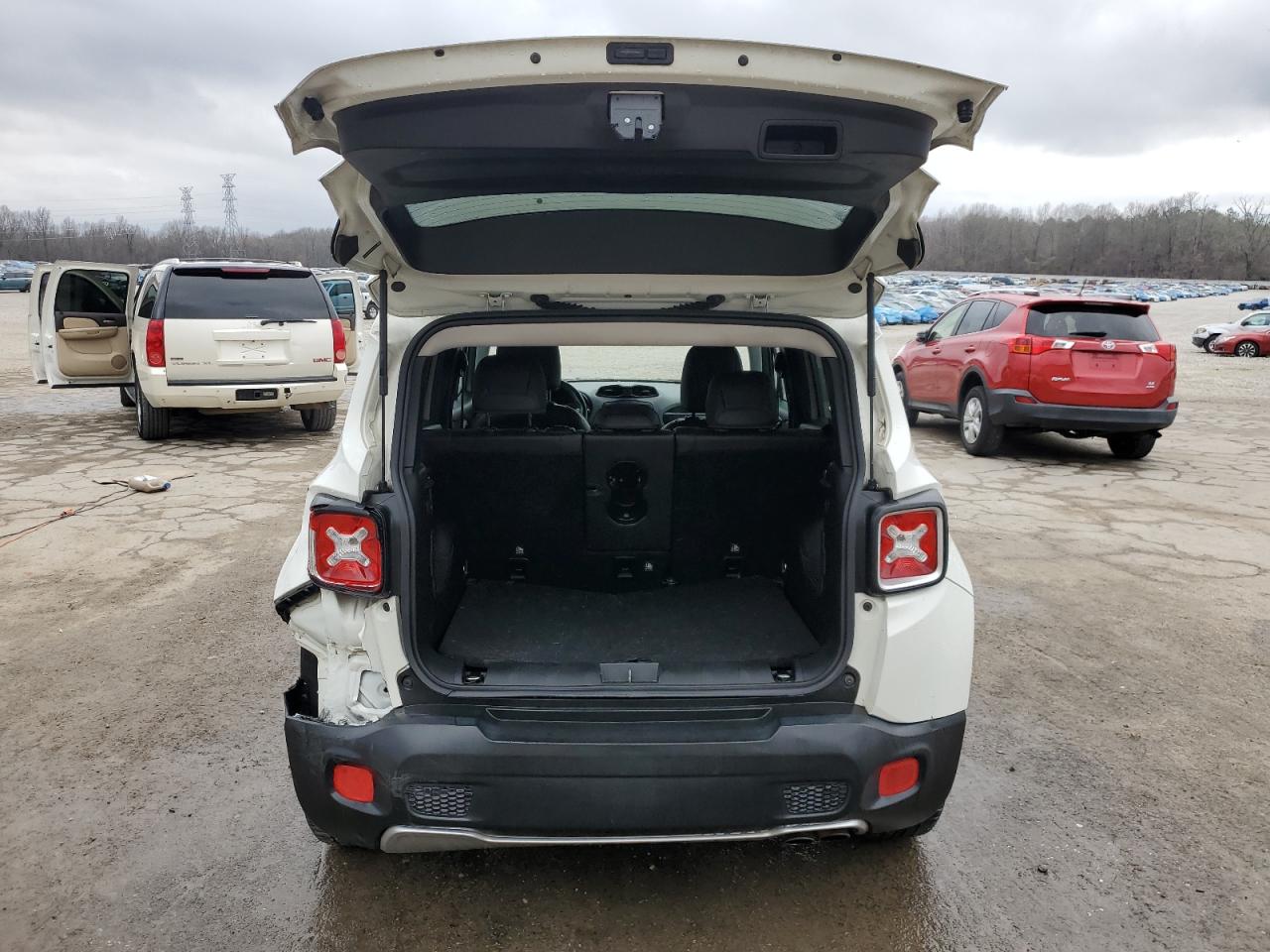 2016 Jeep Renegade - Image 6