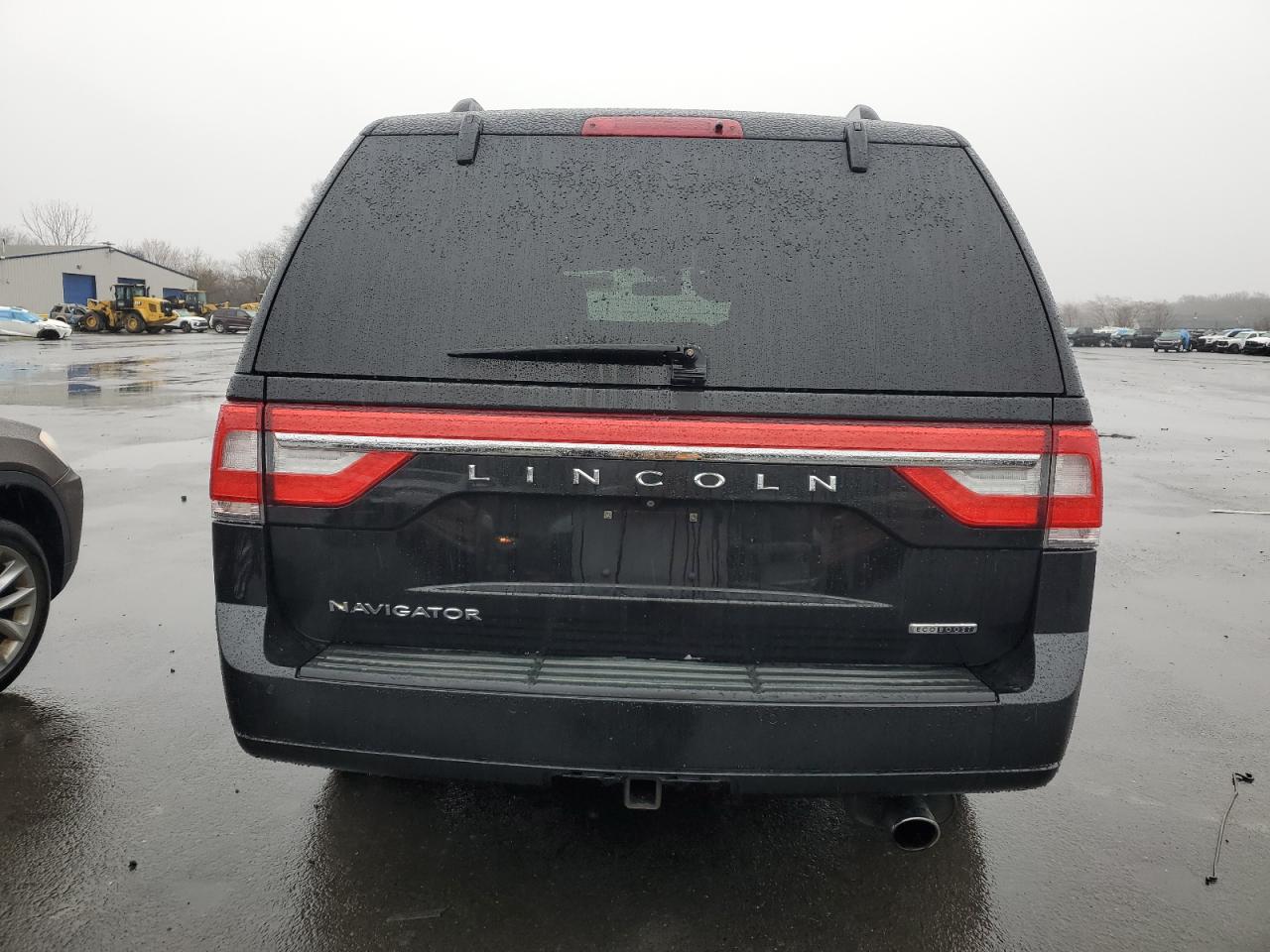 2015 Lincoln Navigator - Image 6