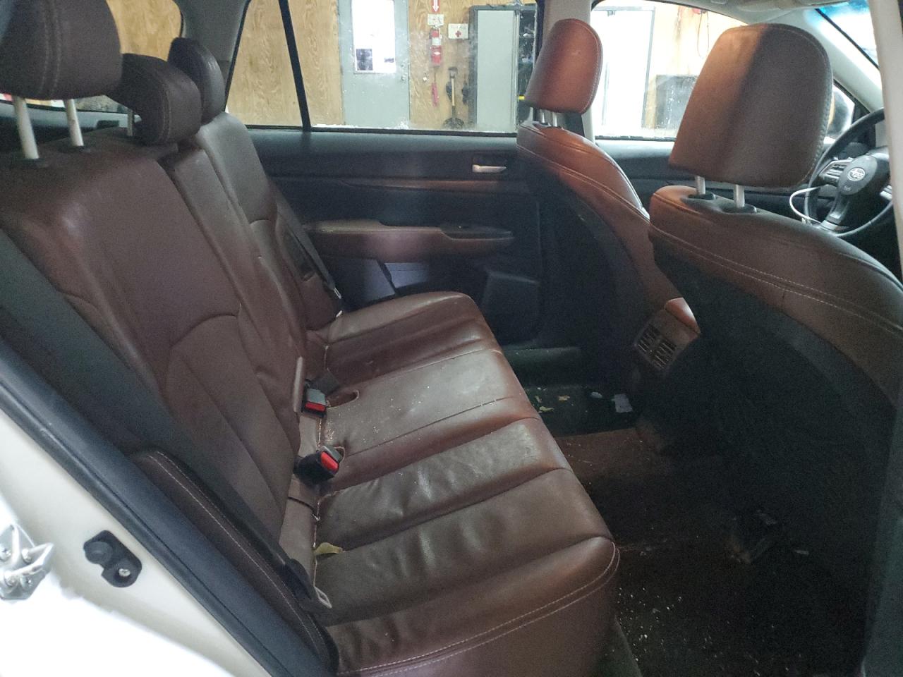 2013 Subaru Outback - Image 11