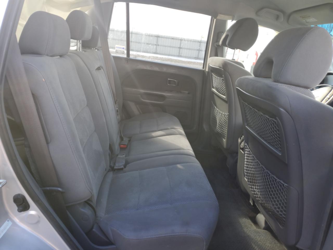 2006 Honda Pilot - Image 11