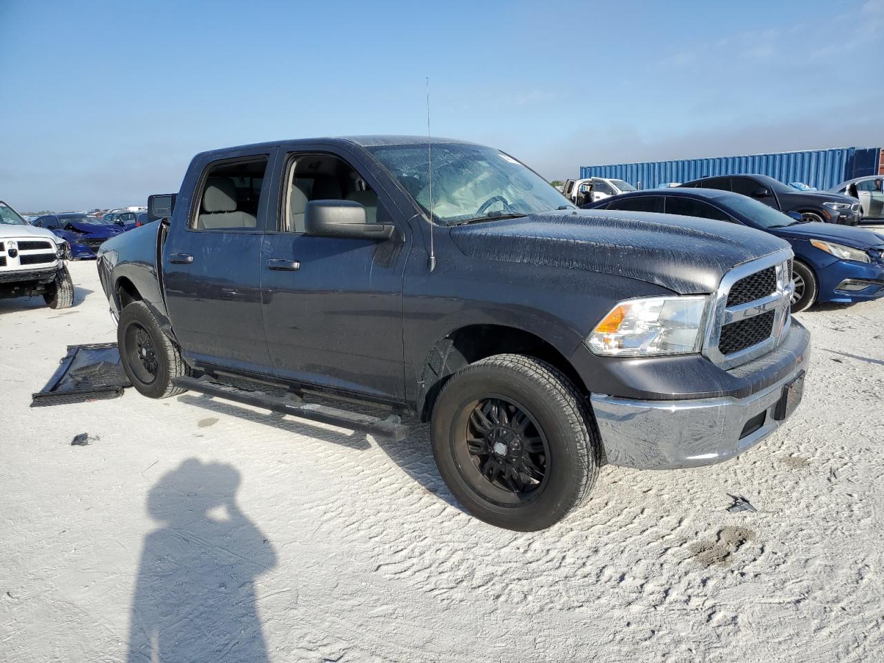 2019 RAM 1500 - Image 4
