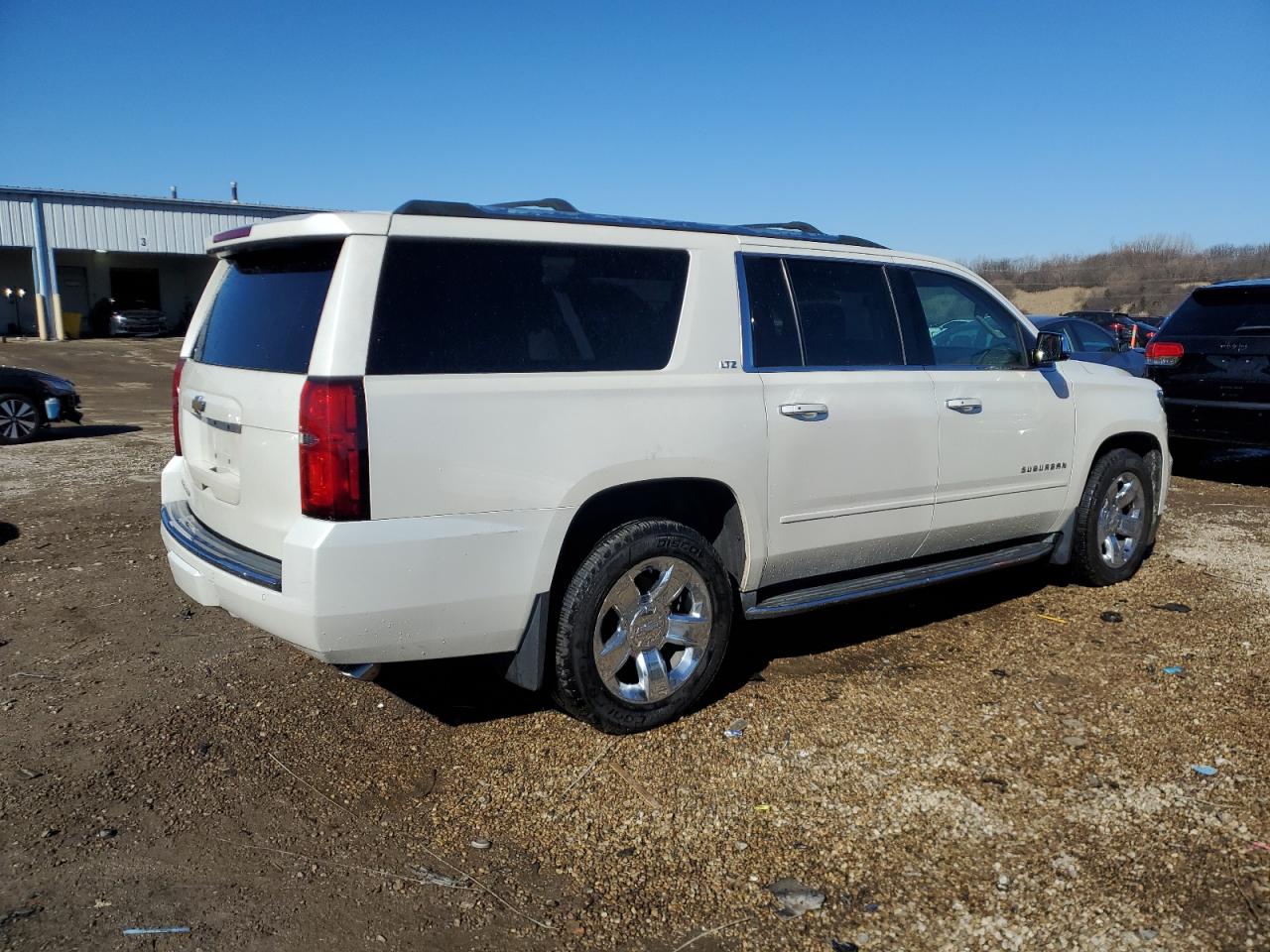 2015 Chevrolet Suburban - Image 3