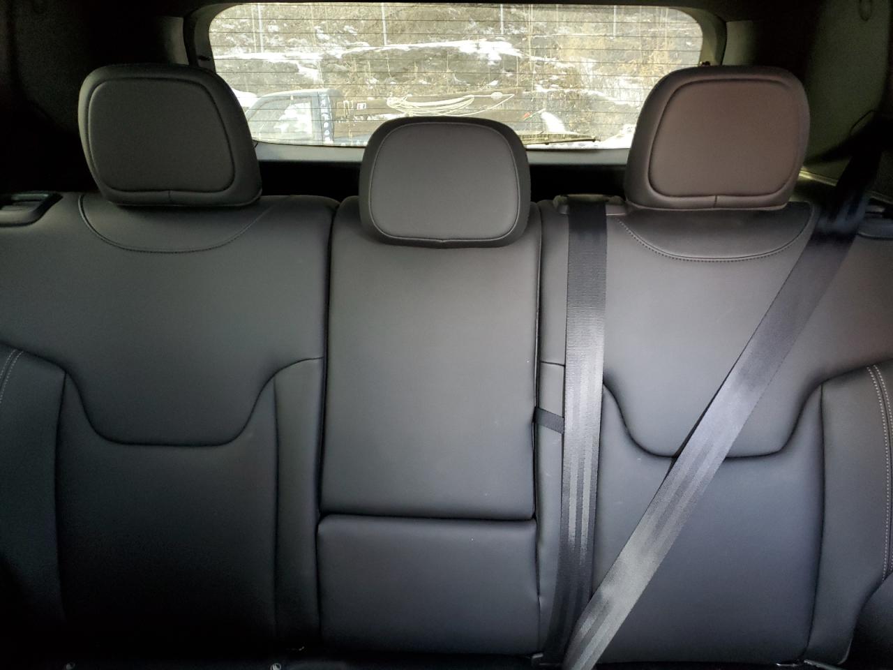 2020 Jeep Renegade - Image 10