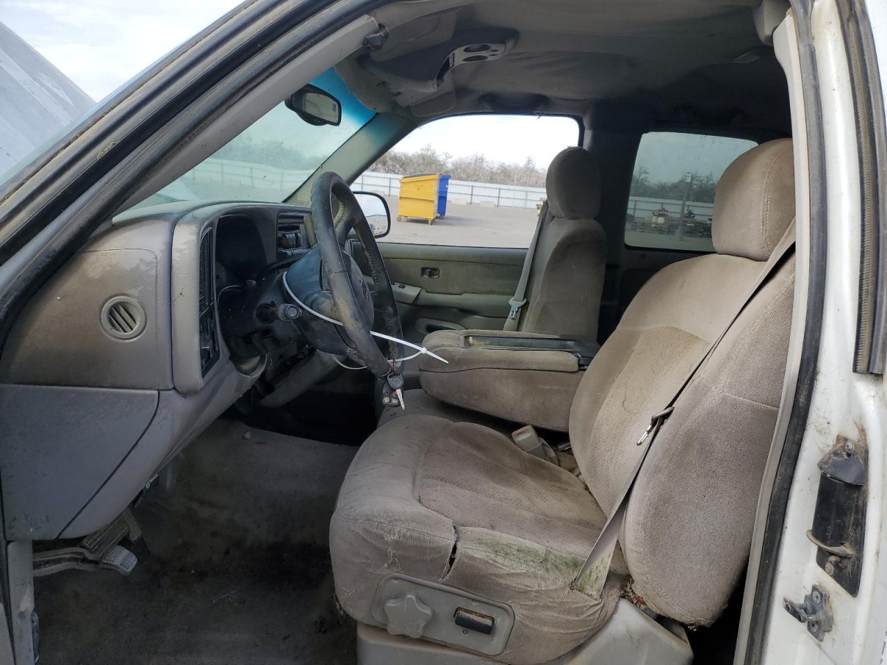 2000 Chevrolet Silverado C1500 VIN: 2GCEC19T5Y1294480 Lot: 46541765