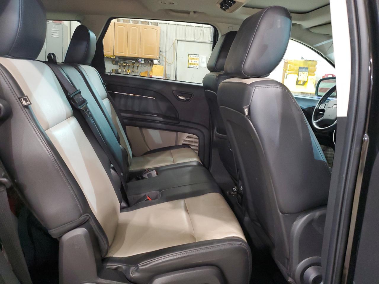 2009 Dodge Journey - Image 11