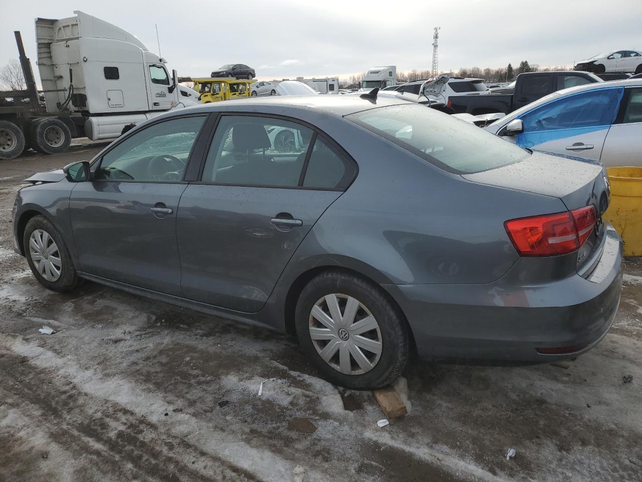 2015 Volkswagen Jetta - Image 2