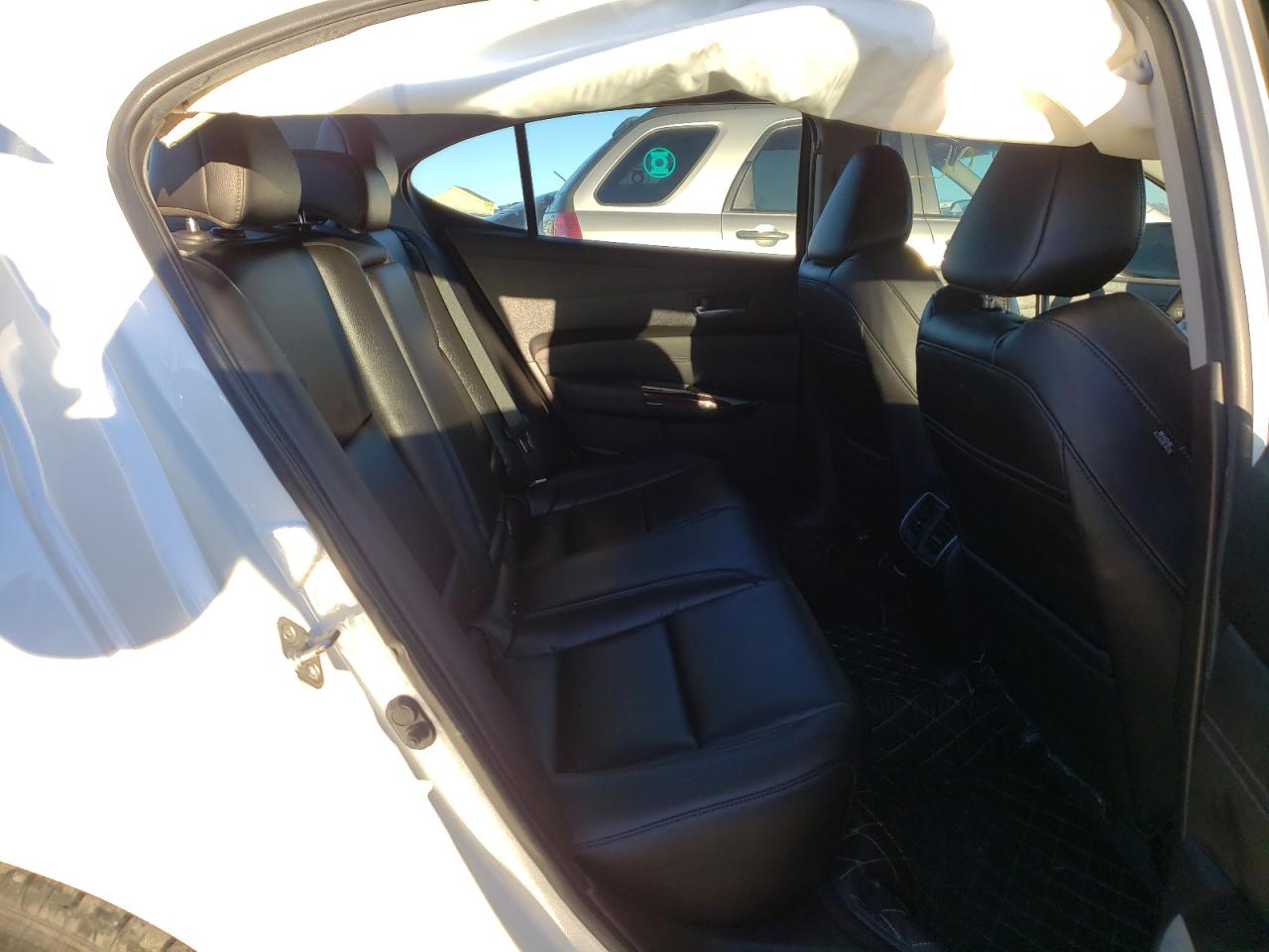 2015 Acura TLX - Image 10